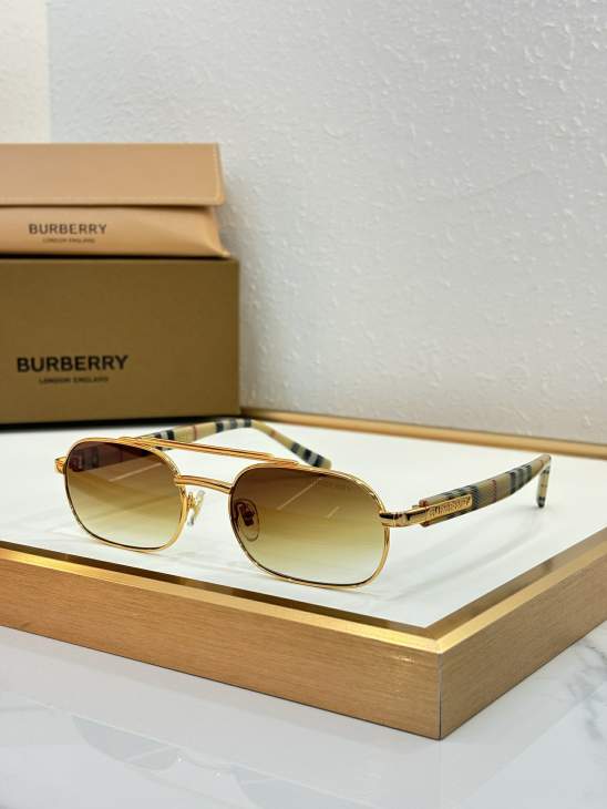 Picture of Burberry Sunglasses _SKUfw80882287fw